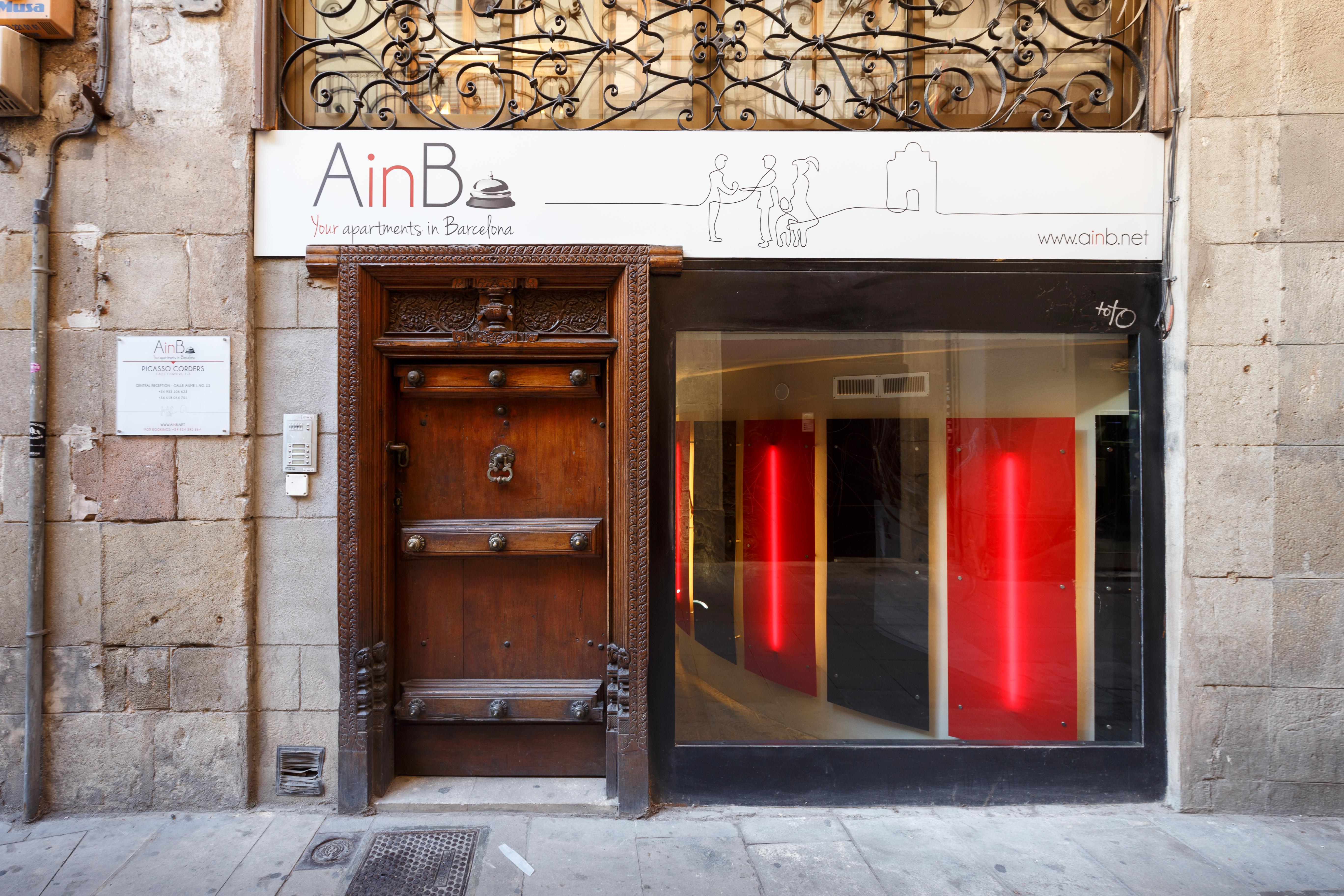 Ainb Picasso-Corders Apartments Barcelona Bagian luar foto